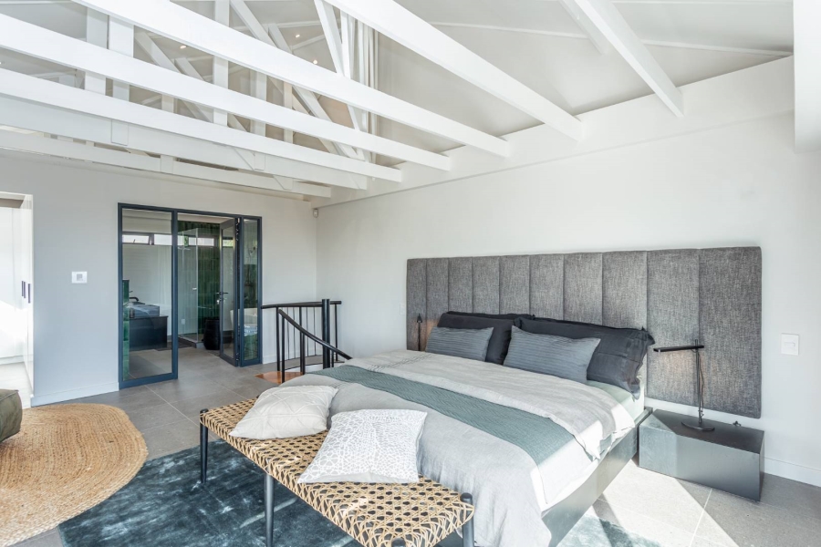 2 Bedroom Property for Sale in Green Point Western Cape